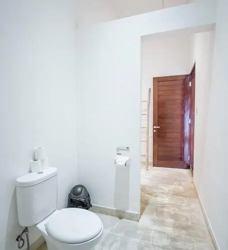 Silver Moon - Fantastic 4br In Location Seminyak (Bali)