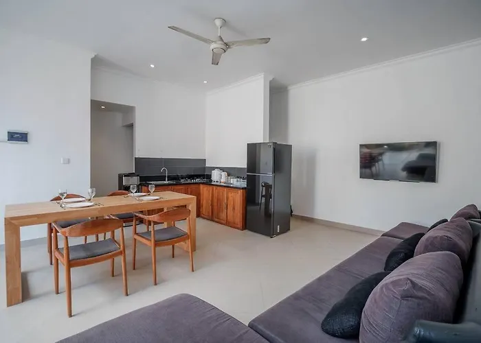 Silver Moon - Fantastic 4br In Location